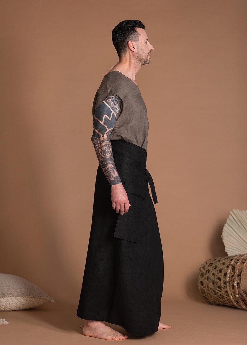 Black Men's Skirt With Pocket TOKIO image 5