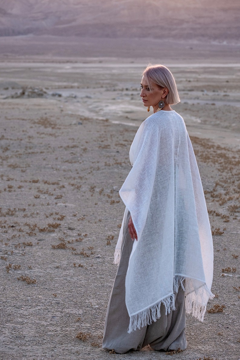 Linen Poncho with Fringe Gender Neutral Adult Clothes Desert Hues: Agender Linen Collection zdjęcie 8