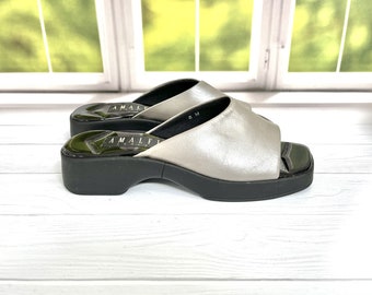 Vintage Amalfi Sandals Metallic Gray Leather Platform Size 8 NEVER WORN