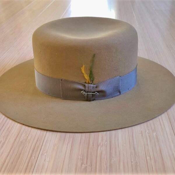 Vintage Stetson Hat Old West Austral Bark Color 4X Beaver Felt Grosgrain Band Feathers Size 7 1/8 XXXX Stetson