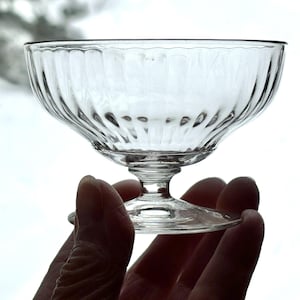 Vintage Sherbet Glasses Set of 4 Optic Design Unsigned