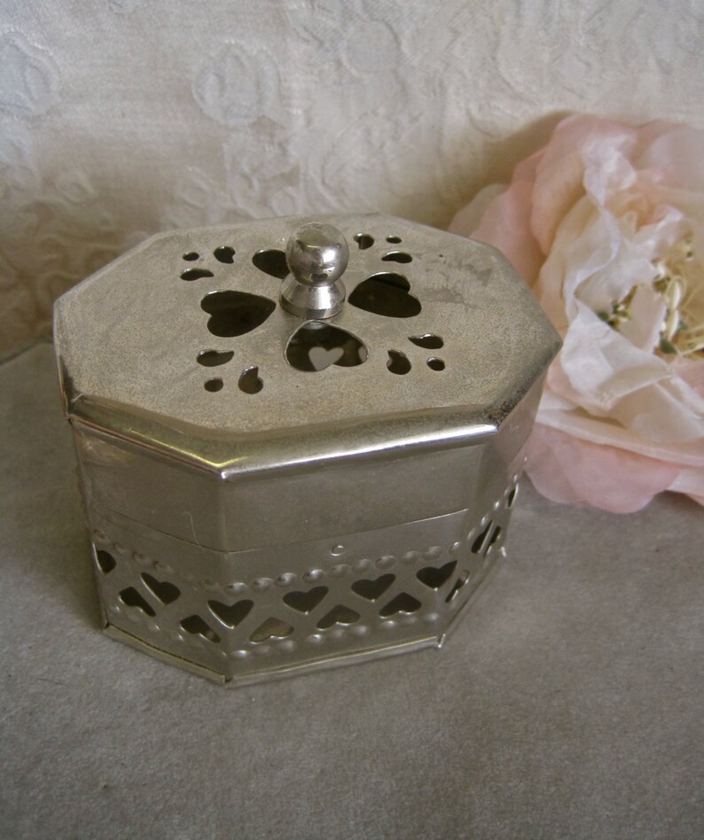 Silver Heart Box Vintage Trinket Box Made in India Cutout Hearts Metal for Jewelry or Potpourri Octogon Shape a Touch Shabby Chic