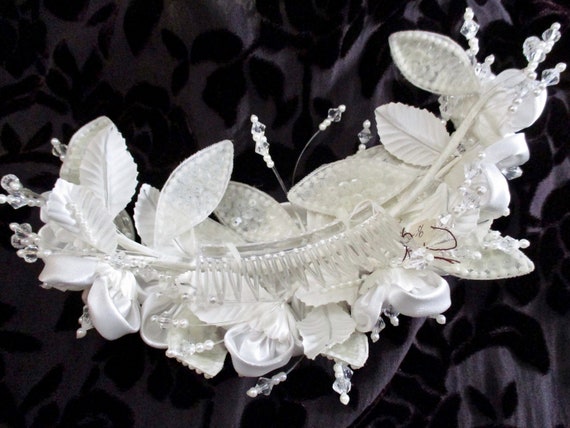 Bridal Comb White Satin Flowers Pearls Sequins Sprays of  display picture 1