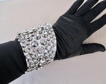 WOW 80s Rhinestone Bracelet Cuff Silver LEATHER Asymmetric High Set Stones 7" Length 3" Wide