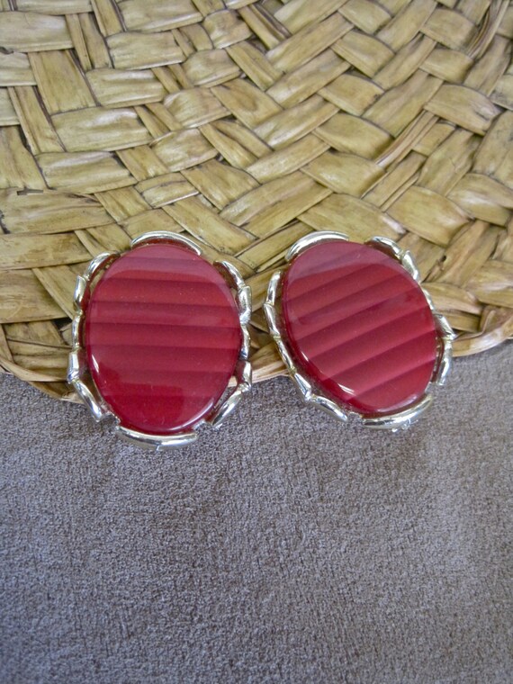 SALE Moonglow Earrings Persimmon Red Striped Oval… - image 4