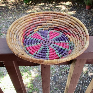 Vintage African Woven Wicker Basket Colorful Raffia Bowl Ethnic Boho Home Decor Wall Decor Display Bowl
