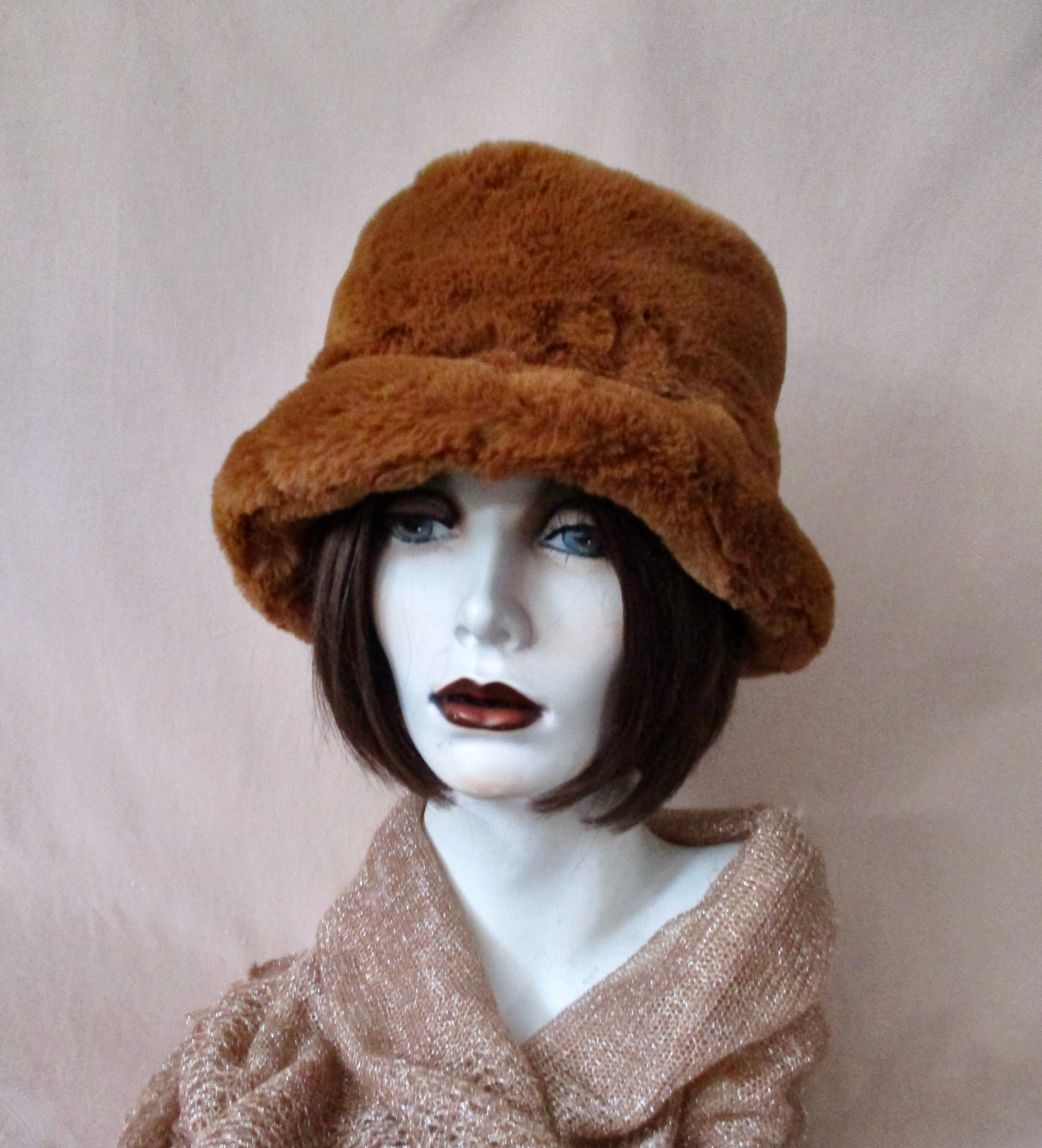 Plush Furry Bucket Hat Vintage Cocoa Brown Russet Faux Fur 
