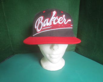 Gorra de béisbol snapback vintage de Baker Skateboards, completamente nueva y bordada. Talla única.