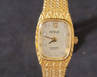 benrus diamond quartz ladies watch