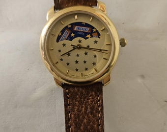 Vintage Sasson Moon Phase Gold Tone Watch with Date Sasson Jeans | Accessories | Vintage Sasson Moon Phase Gold  main image 2