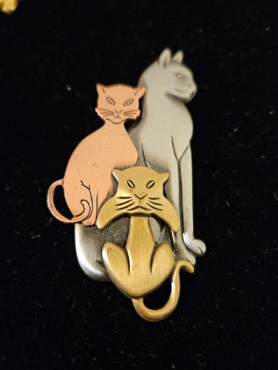 Vintage K & T Tri Color Three Cat Brooch Pin Cost… - image 1