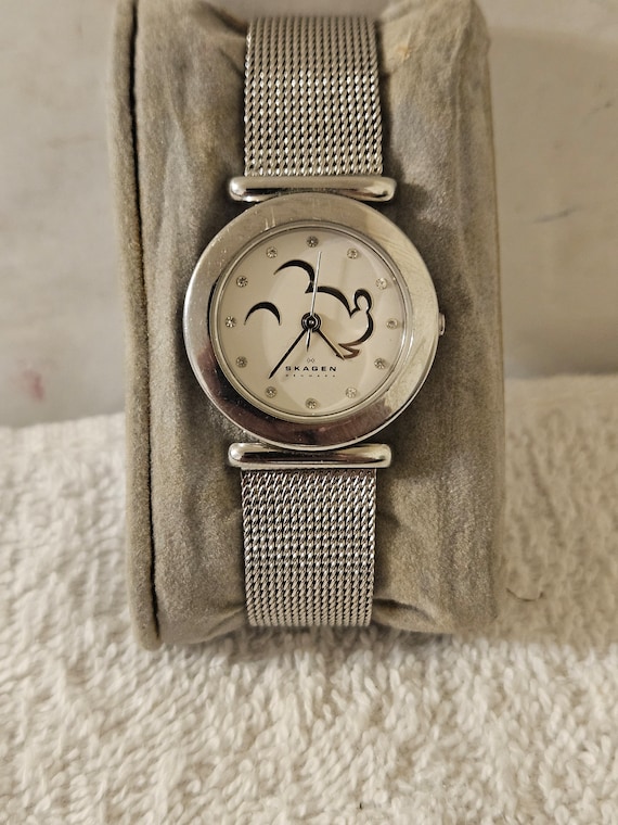 Skagen Disney Mickey Mouse Ladies Watch Swarovski Crystal  display picture 1