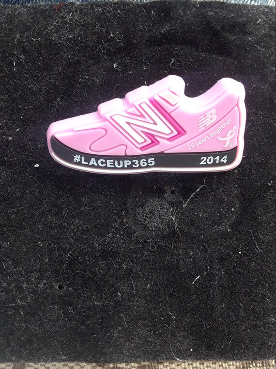 new balance breast cancer walking shoes