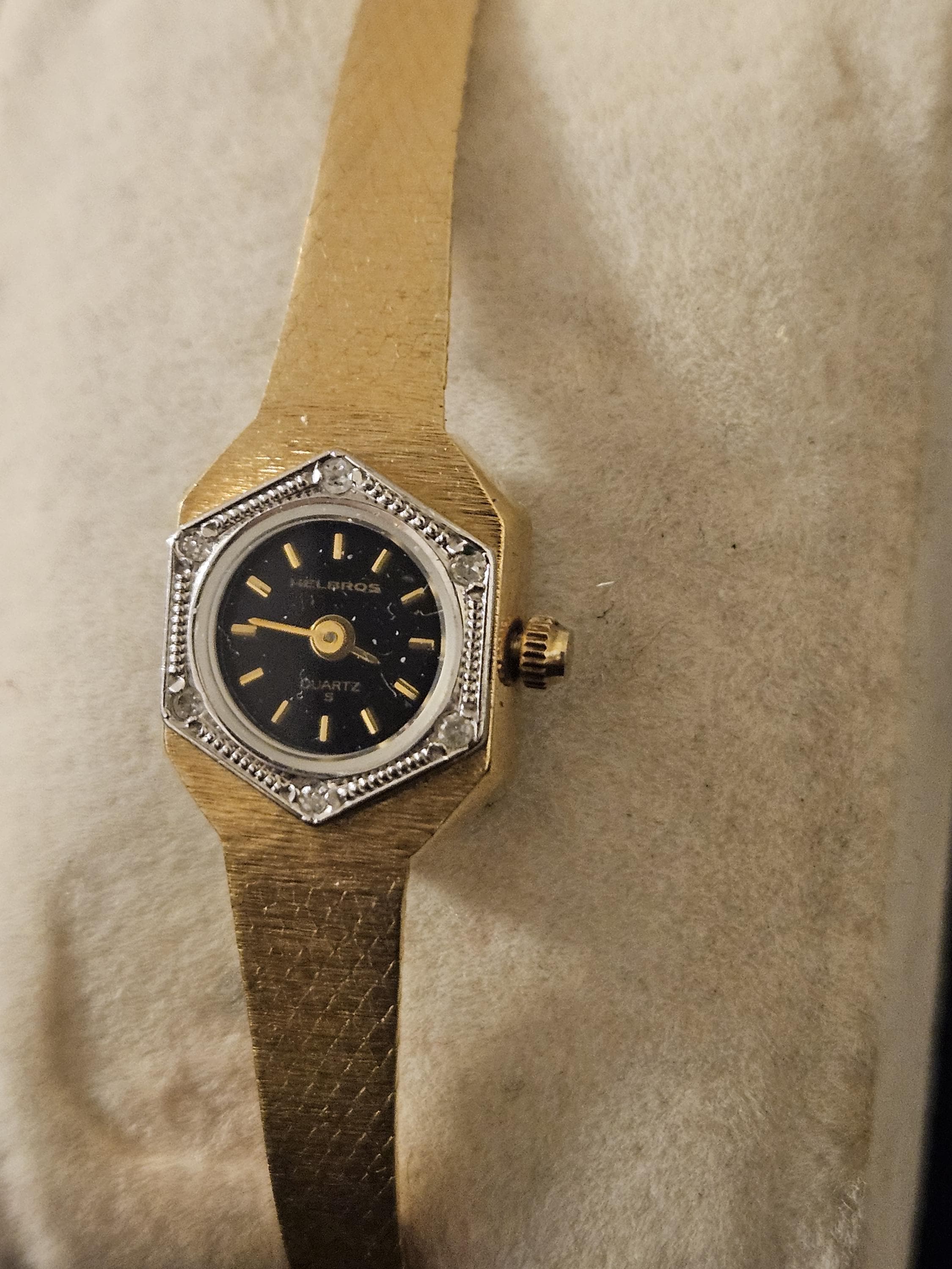 Vintage Helbros Black & Diamond Dial Ladies Quartz Wristwatch Japan Gold Tone Vintage Helbros Invincible Watch Women Gold Tone Round Black  main image 3
