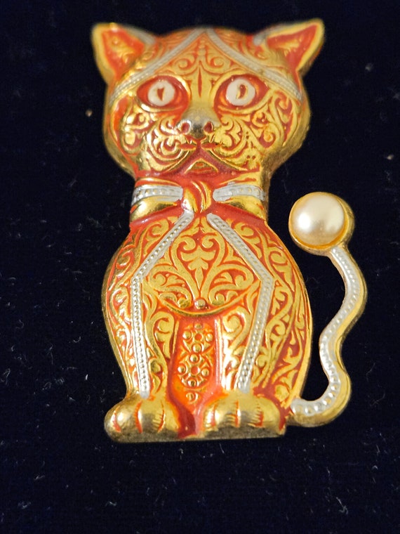 Damascene CAT Brooch Pin Cat Gold Toned Signed Spa