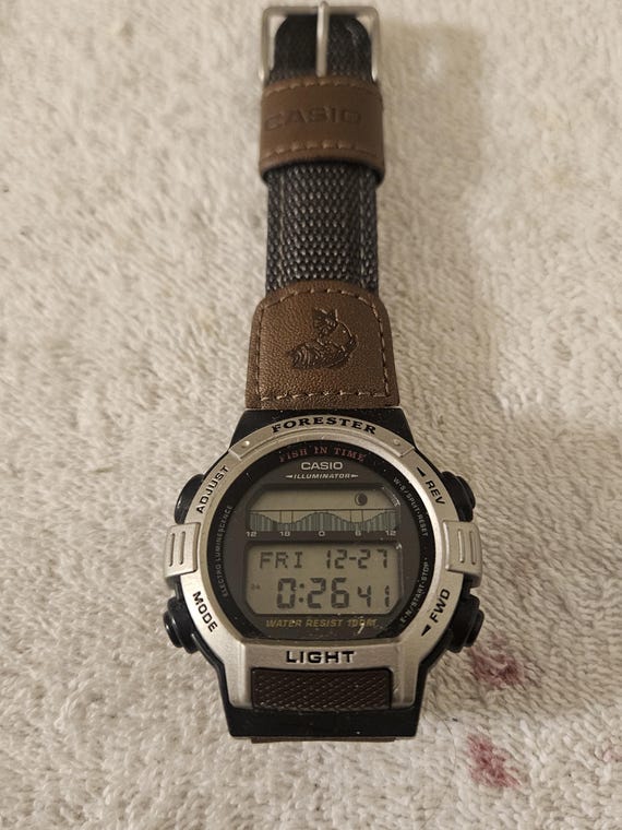 Vintage Casio Forester Fish In Time Men's Watch FT 200 100M Original Strap