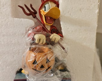 Jim Shore Devilish Treat Walt Disney Showcase Collection Figurine 4023554 Enesco t4