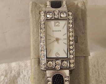 CHICO'S Quartz Bangle Watch /rhinestone Oblong Bezel/white