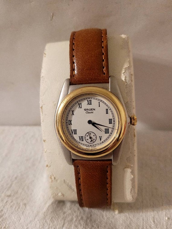 Vtg Ladies Gruen Classic Gold Tone 200-6l45 Wristwatch Watch  display picture 1