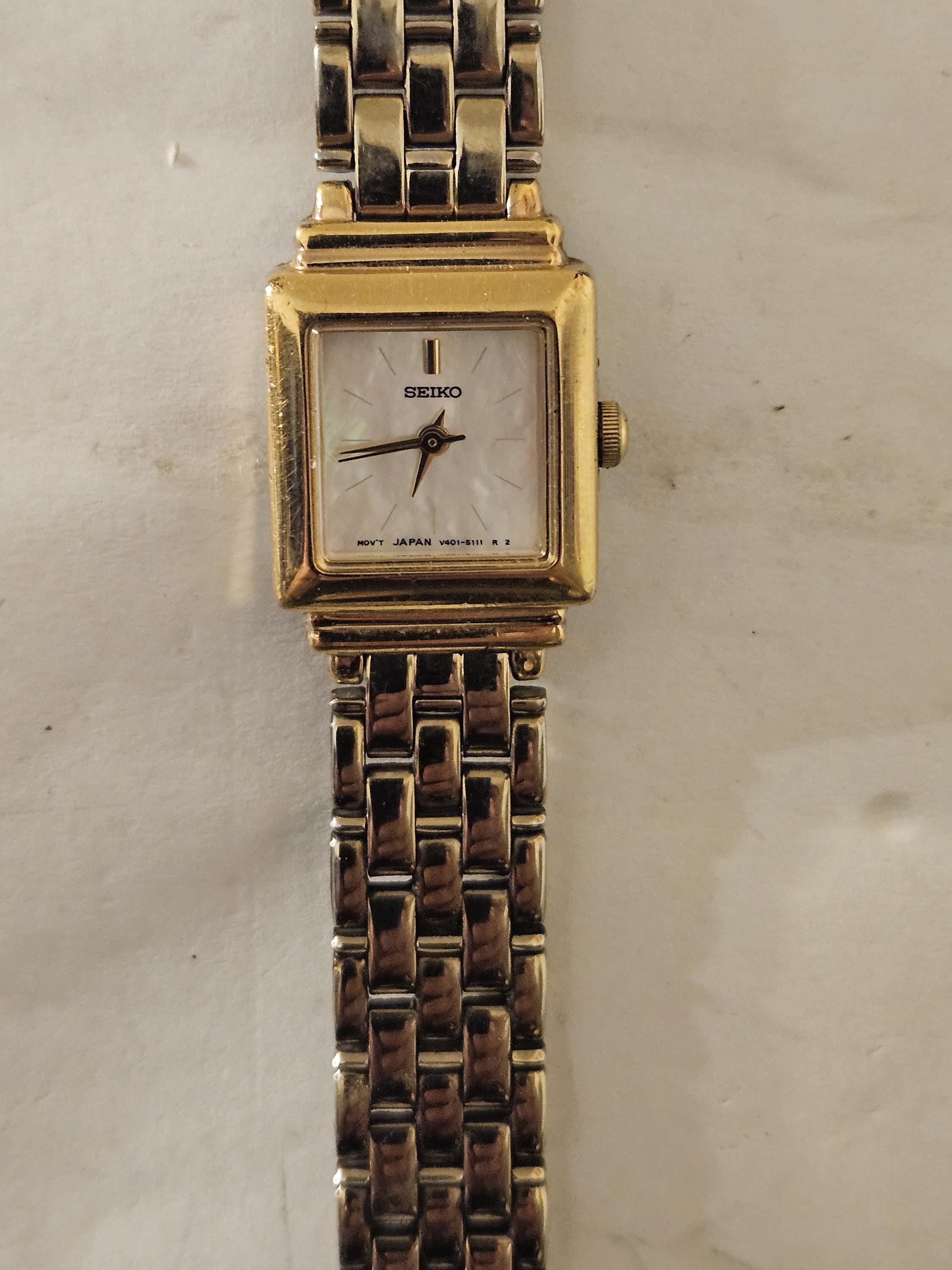 Vintage Seiko Women’s Gold Tone Bracelet Watch V401-5839 Roman Numerals Japan SEIKO Ladies Dress Watch-V401-5839-Gold Tone-Roman Numeral  main image 4