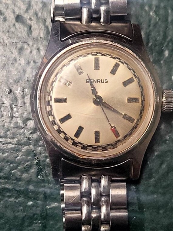 Vintage Benrus deco wind up Quartz Ladies woman Wris… Gem