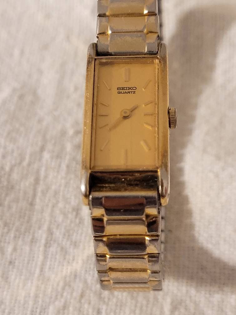 Lovely Ladies Seiko Rectangle Style Dress Watch 2E20 5239 Etsy UK