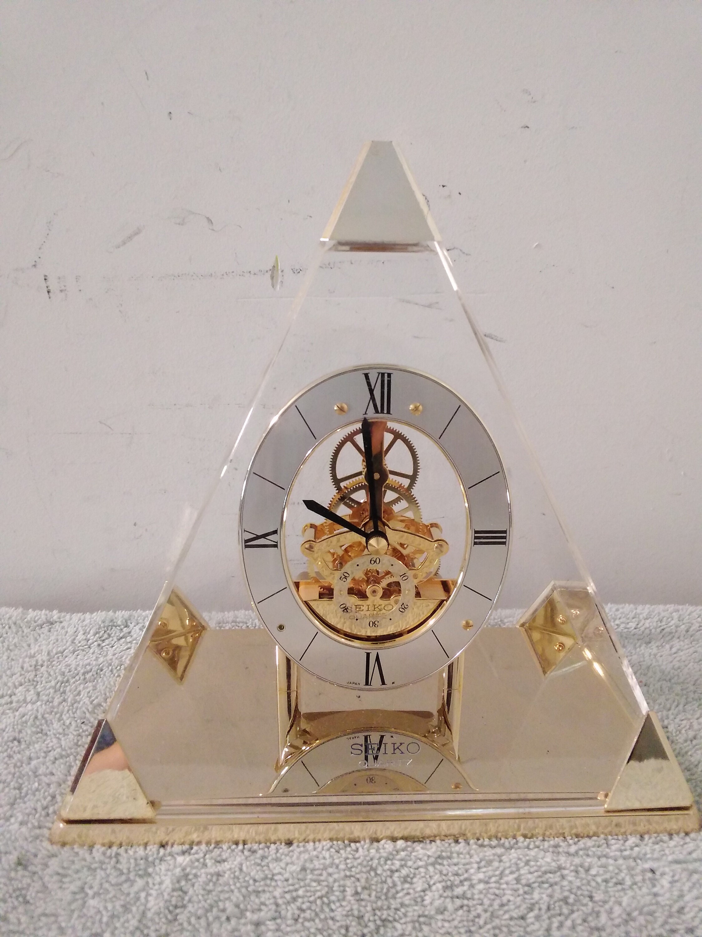 Vintage Seiko Pyramid Quartz Triangle Mantle Table Clock - Etsy UK