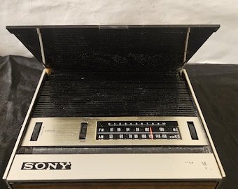 Vintage Sony AM Radio TR-3550 Red 70' - Etsy