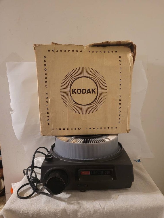 Vintage KODAK Carousel 600 Slide Projector W/box Etsy