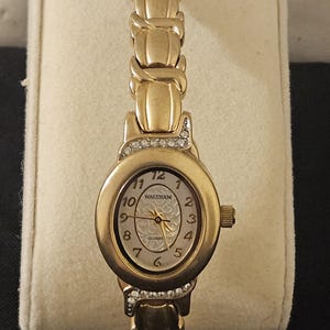 Vintage Waltham Watch Women 19mm Gold Silver Tone Oval Dial  display picture 2
