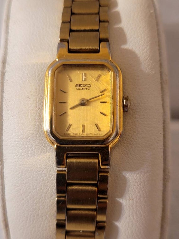 Seiko square face clearance watch