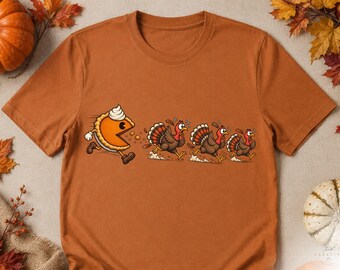 Funny Thanksgiving PNG, Pumpkin Pie Turkey Chase, Retro Fall Shirt Graphic, Friendsgiving Design