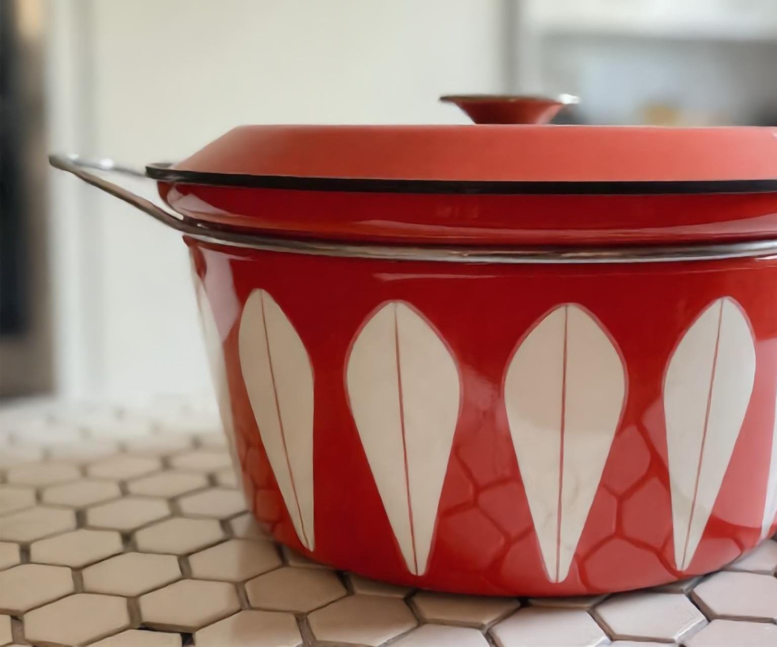 1960s MCM Cathrineholm, Lotus Pattern, Dutch Oven, Enamel Red, 14