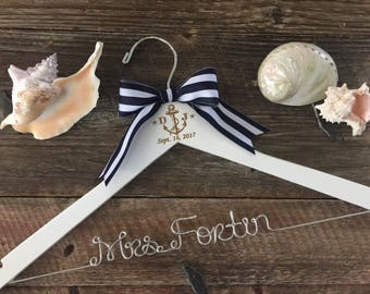 ANCHOR Wedding Hanger / Nautical Bridal Hanger / Beach Bride Hanger / Nautical Wedding / Personalized Wedding Dress Hanger / Engraved Hanger