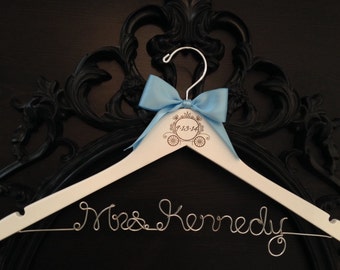 Disney Bride Hanger / Cinderella Hanger / Disney Wedding / Wedding Hanger / Personalized Hanger / Bridal Hanger / Fairytail Wedding