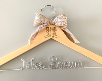 Western Cowboy Boots Wedding Hanger, Rustic Bride Hanger, Bridal Hanger, Country Wedding, Rustic Wedding, Personalized Hanger, Mrs. Hanger