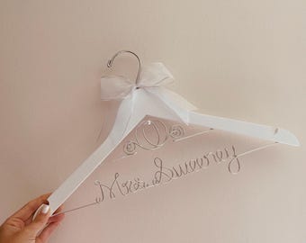 Bridal Hanger / Brides CINDERELLA Hanger / Disney Hanger / Personalized Hanger / Disney Bride / Wire Name Hanger / Wedding Hanger