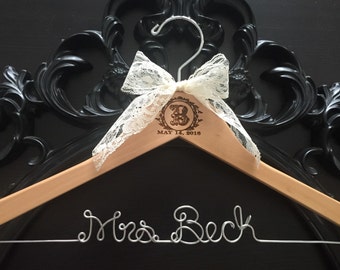 Vintage Monogram Hanger / Bridal Hanger / Engraved Bride Hanger / Wedding Monogram Hanger / Vintage Wedding / Rustic Hanger
