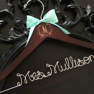 Wedding Hanger, Monogram Hanger, Bride Hanger, Wedding Monogram, Mrs. Hanger, Vintage Wedding, Rustic Wedding, Personalized Wedding Gift