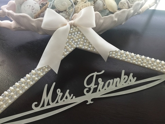 Bridal hanger top with name