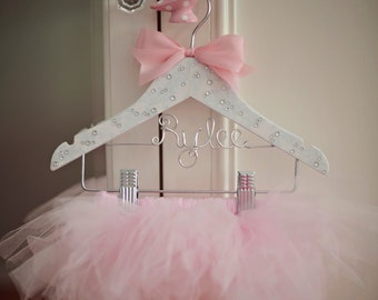 Tutu, Tutu Hanger, Childrens Hanger, Flower Girl Gift, Baby Hanger, Personalized Hanger, Bling Hanger, Little Girls Hanger, Tutu Display