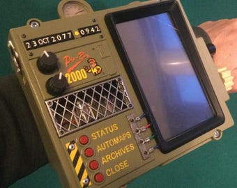 Pip-Boy 2000 Mk.I Fallout Hand Painted Cosplay Replica / DIY Kit 18 pcs