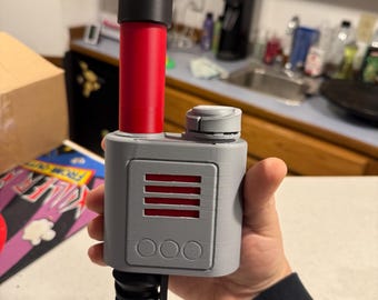 Grace Ashcroft Blood Collector Resident Evil Hand Painted Cosplay Replica / DIY Kit 7 pcs