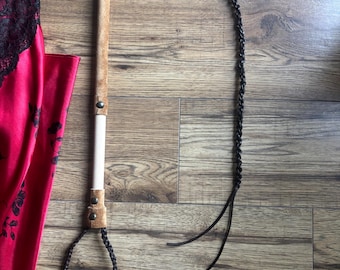 Látigo de cuero genuino con nudo, una hebra larga trenzada, hecho a mano, tejido a mano, BDSM, castigo, disciplina, envuelto a medida, asa larga trenzada.