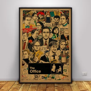 Op de afbeelding: Een ingelijste poster met een collage van personages uit de tv-show "The Office". Het kunstwerk bevat verschillende portretten, tekst en het logo van de show. Het kleurenpalet is voornamelijk bruin, beige en zwart, met accenten van rood, groen en geel.