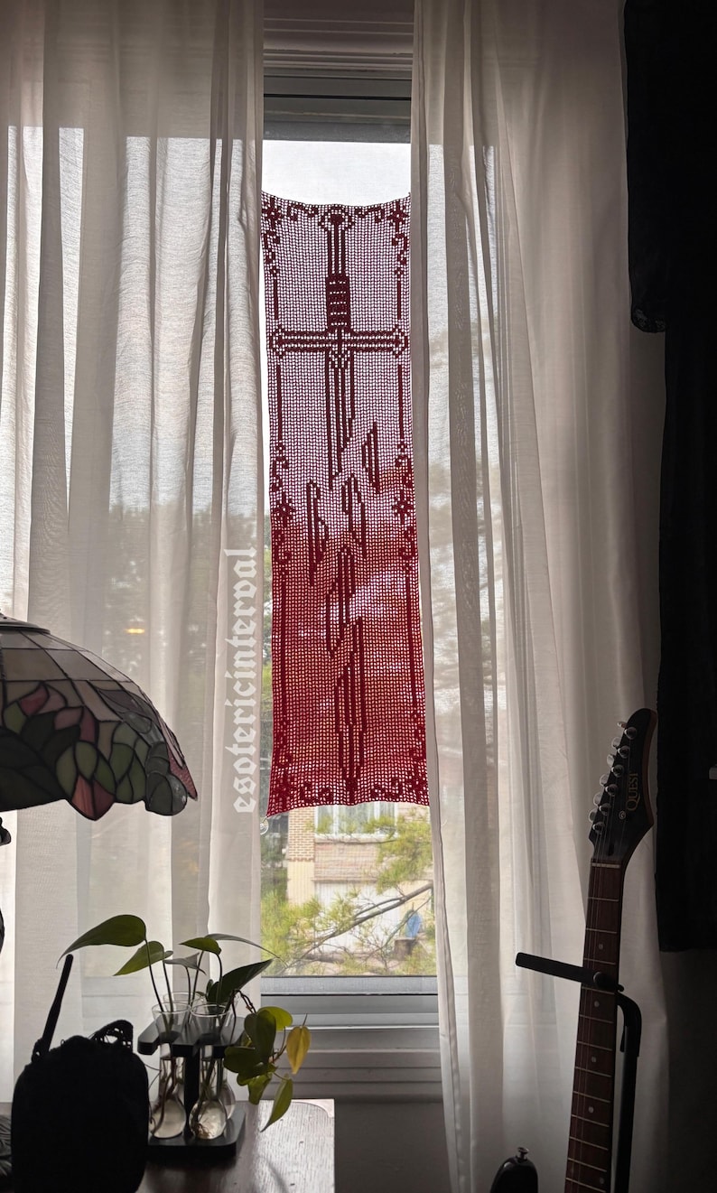 chart pattern for this broken sword crochet tapestry image 2