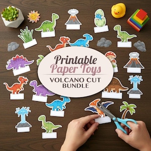 Puede incluir: Una colección de juguetes de papel imprimibles con varios dinosaurios coloridos, volcanes y elementos naturales. Una etiqueta ovalada central dice Printable Paper Toys VOLCANO CUT BUNDLE. El conjunto incluye recortes de un sol, rocas, una palmera y un pato de goma amarillo.