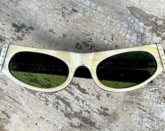 1950s American Optical 'Calobar' C78 Sunglasses Green Glass Mid Century Glasses