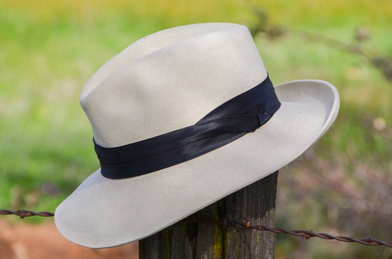 Vintage Dobbs Fedora Ivory Wool Wide Brim Fedora H