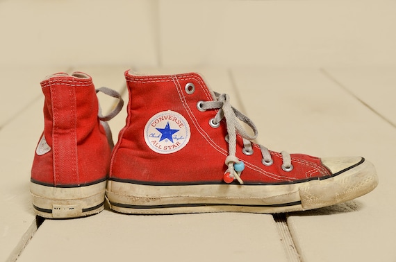 red high top converse size 4